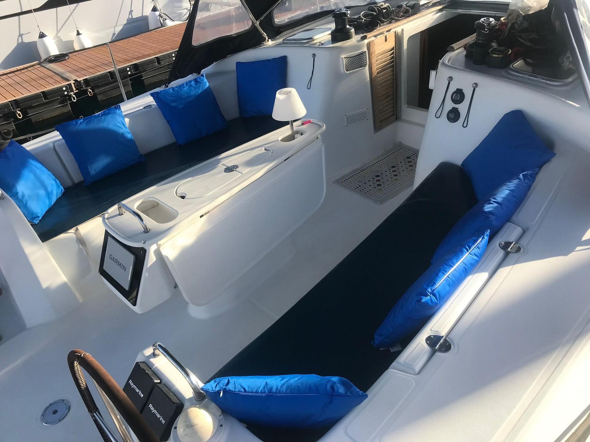 slider 14 Beneteau Cyclades 50.5